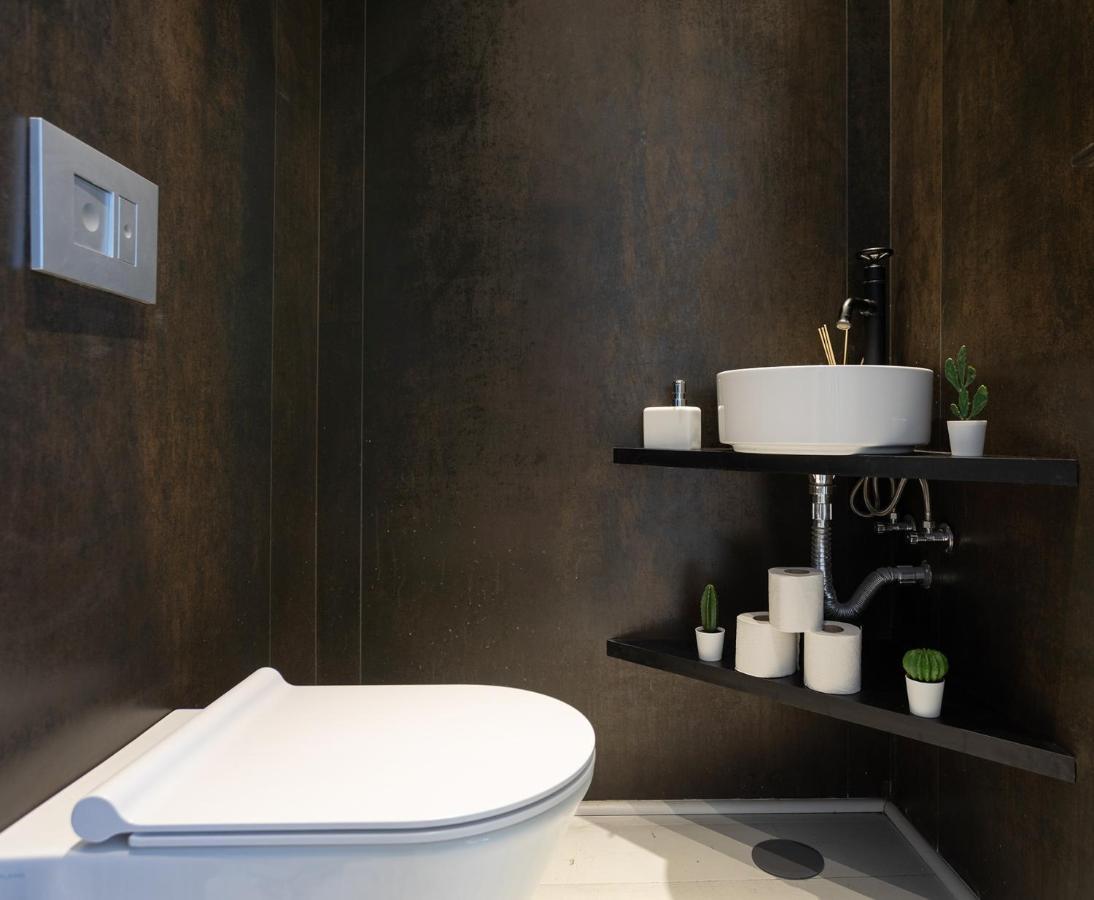 Yalarent Sea-Breeze Penthouse With Jacuzzi Apartment Bat Yam Ngoại thất bức ảnh